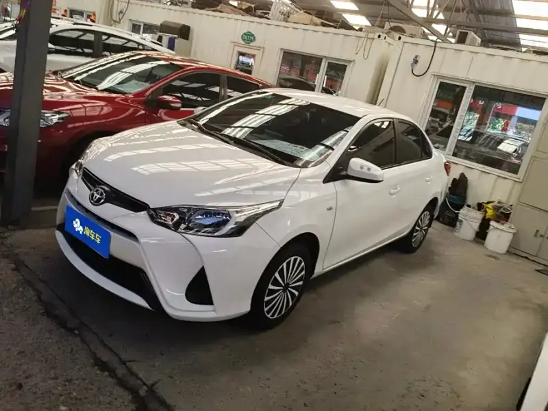 Toyota Yaris L