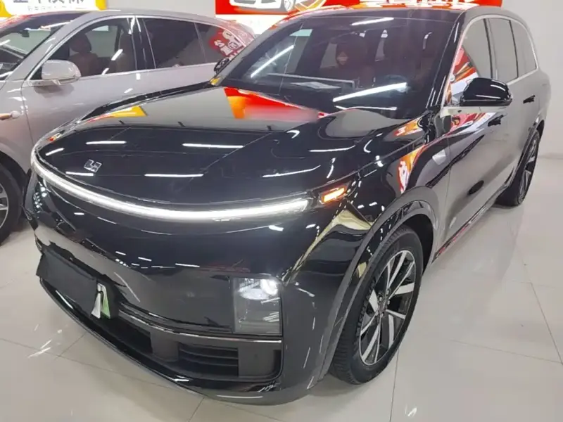 Li Auto L8