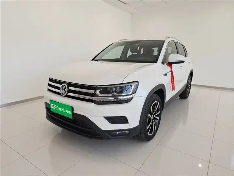 Volkswagen Tharu