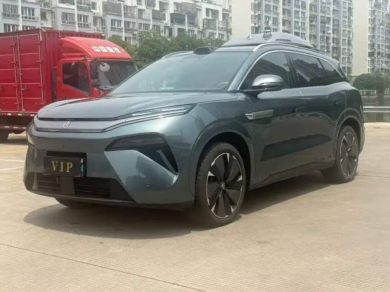 BYD Tang L