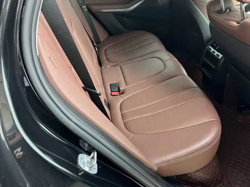 BMW X5 (Import)