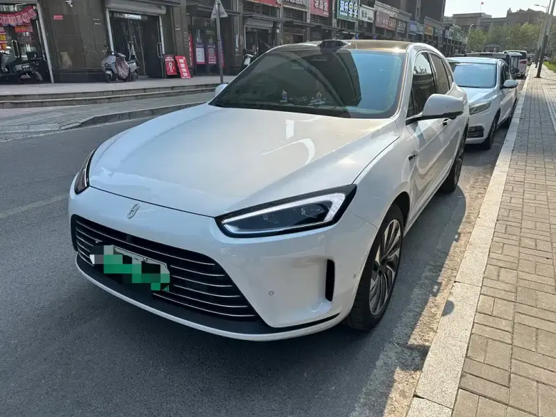 AITO M5