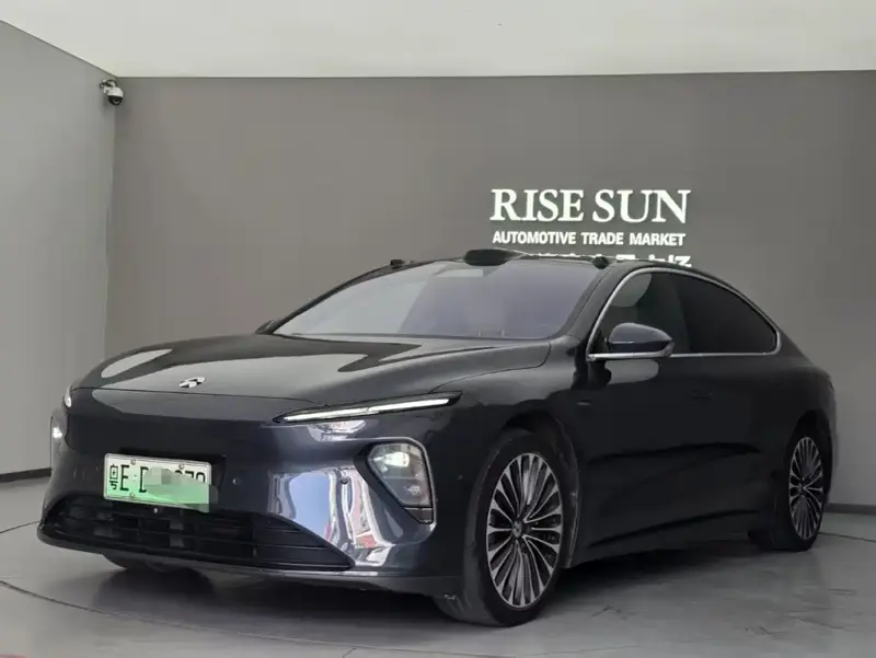 NIO ET7