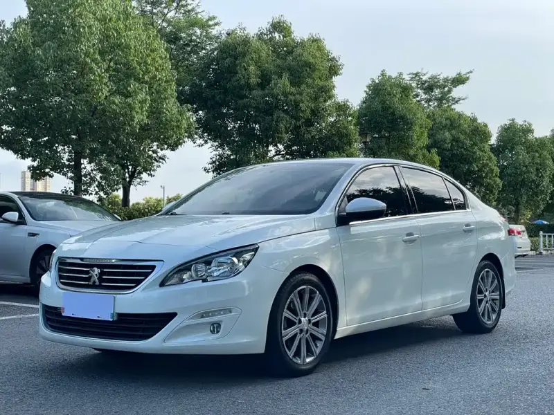 Peugeot 408