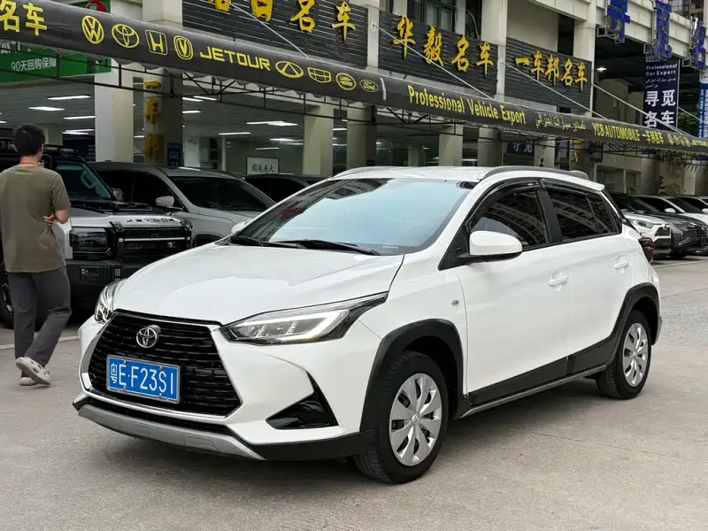 Toyota Yaris L