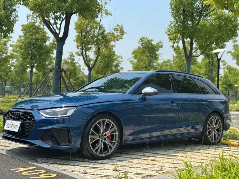 Audi S4