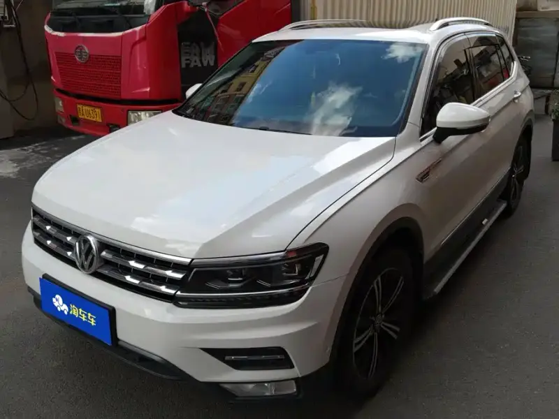 Volkswagen Tiguan L