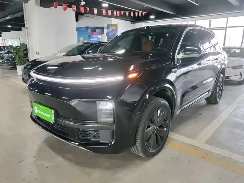Li Auto L8
