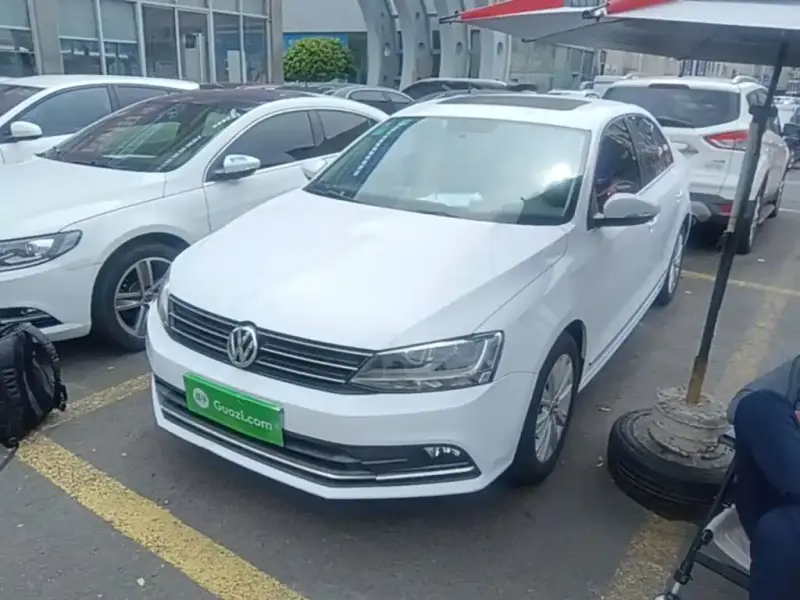 Volkswagen Sagitar