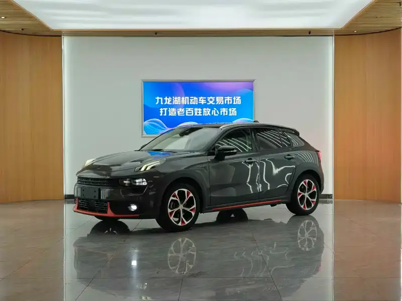 Lynk & Co 02