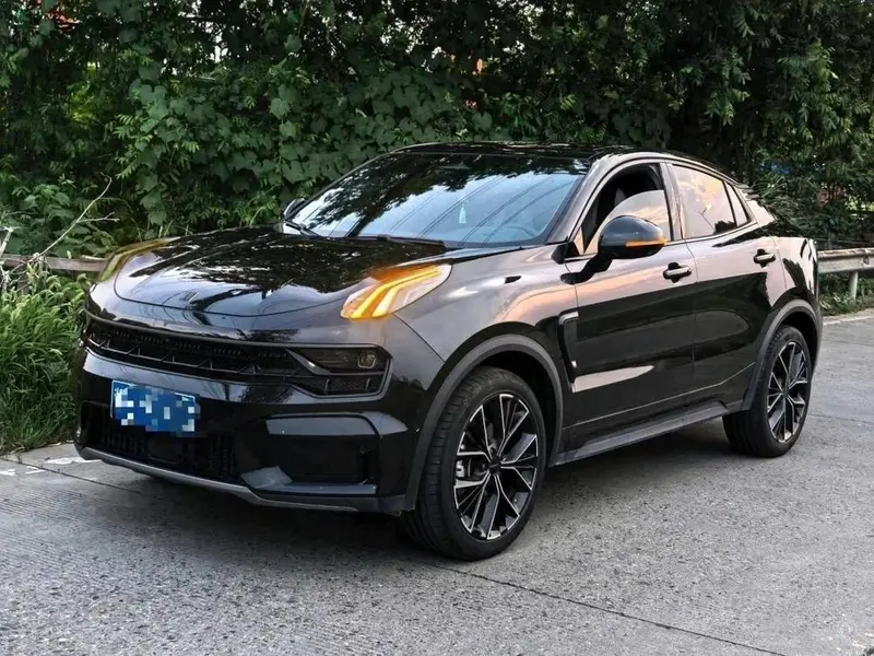 Lynk & Co 05