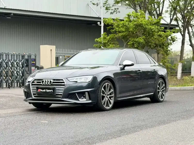 Audi S4