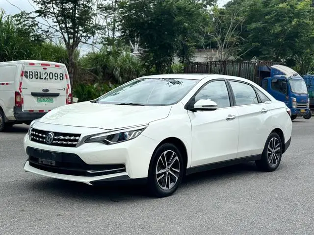 Venucia D60