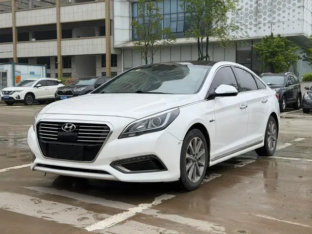 Hyundai Sonata LF