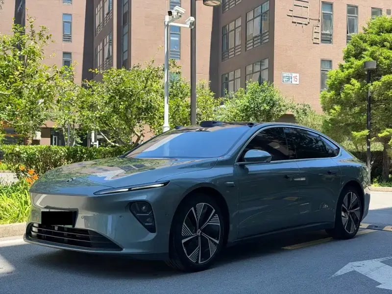 NIO ET7