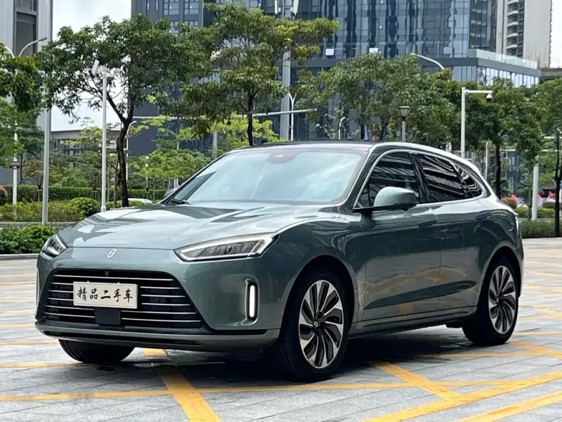 AITO M5