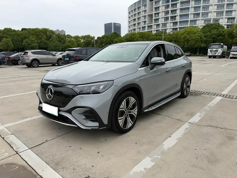 Mercedes-Benz EQE SUV