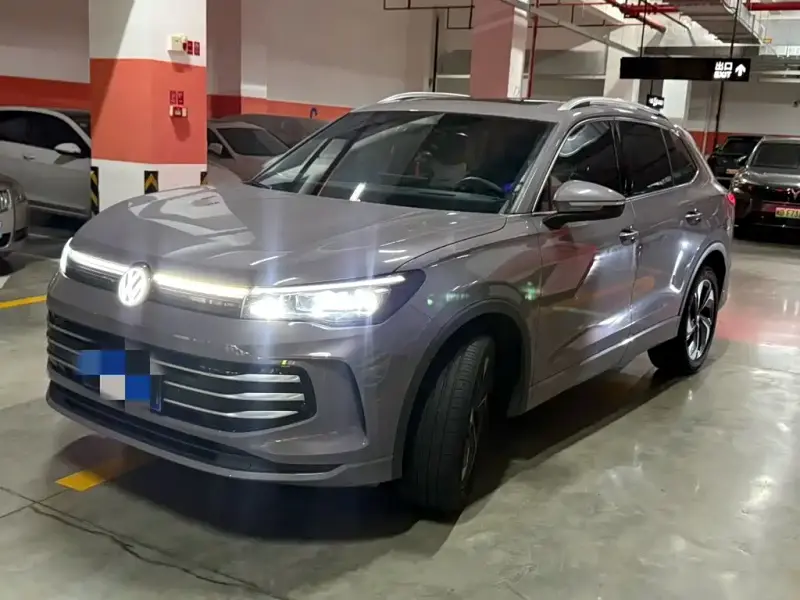 Volkswagen Tiguan L