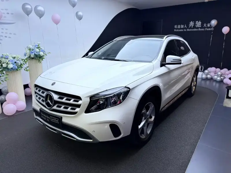 Mercedes-Benz GLA