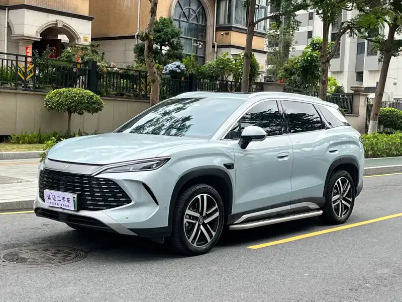 BYD L DM-i