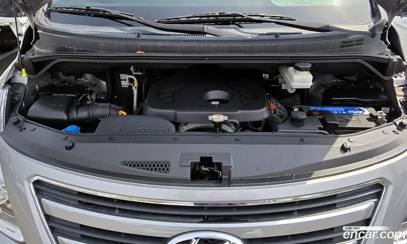 Hyundai H-1