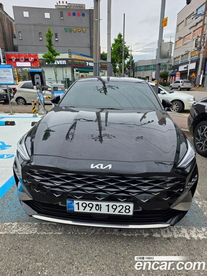 Kia K8