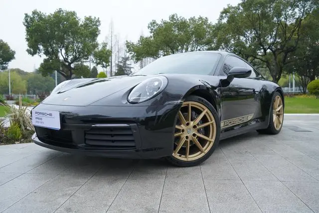 Porsche 911