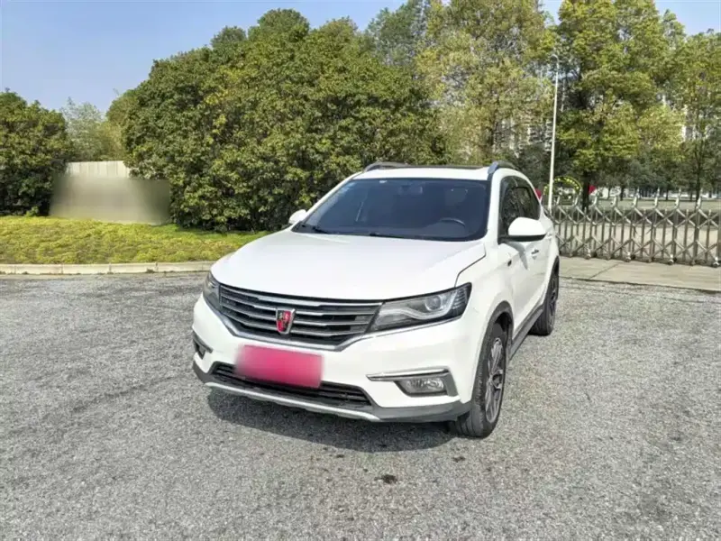 Roewe MG HS (RX5)
