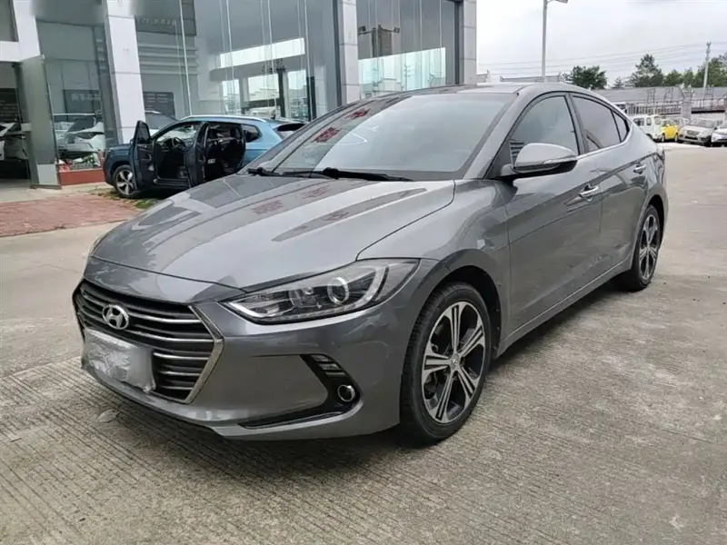 Hyundai Elantra
