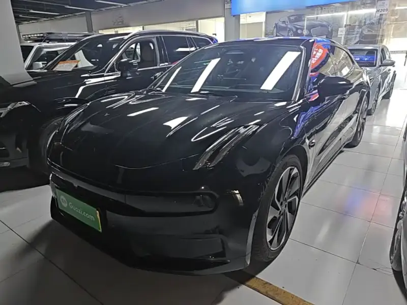 Zeekr 001