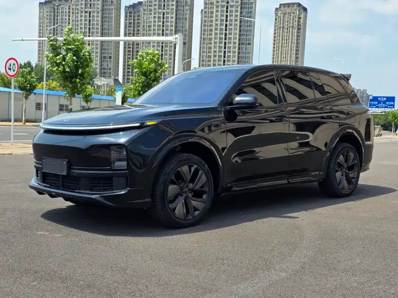 Li Auto L8