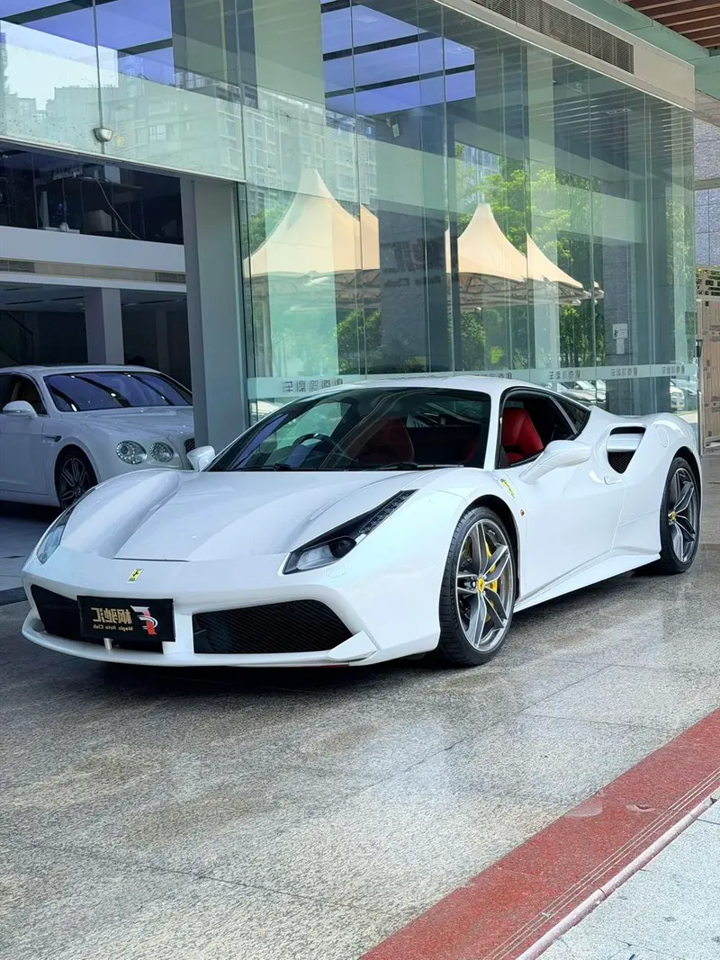 Ferrari 488