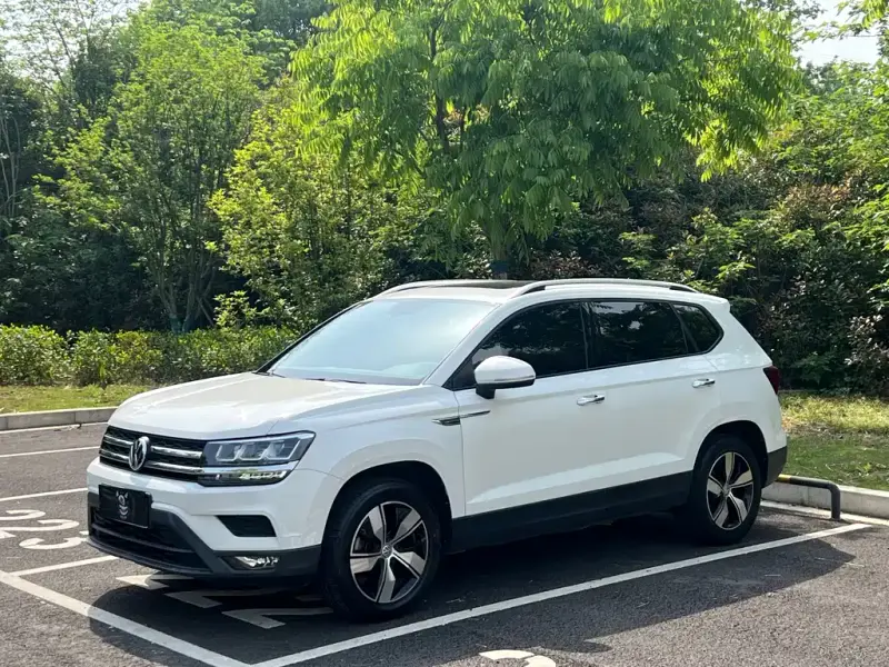 Volkswagen Tharu