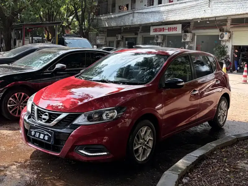 Nissan Tiida