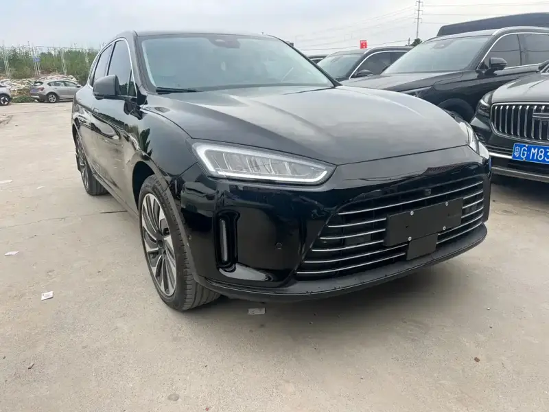 AITO M5