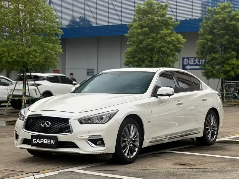 Infiniti Q50L