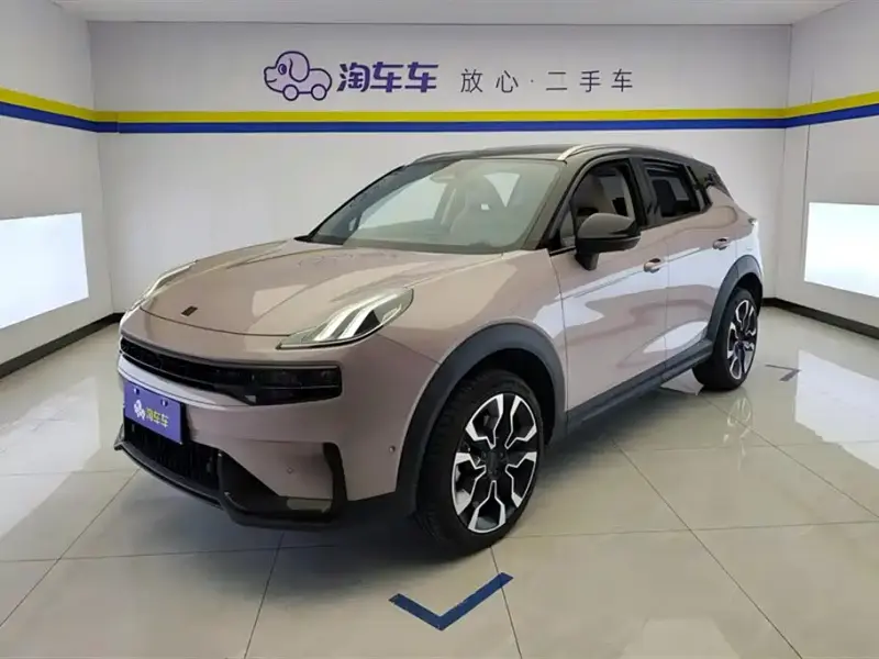 Lynk & Co 06