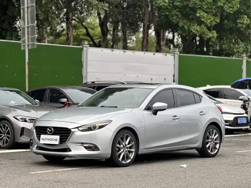 Mazda 3 Axela