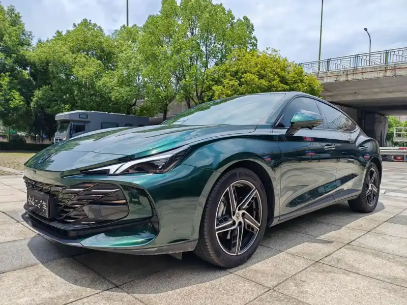 MG MG7