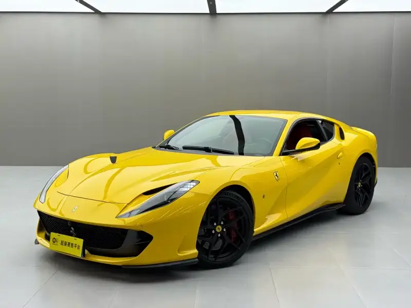 Ferrari 812