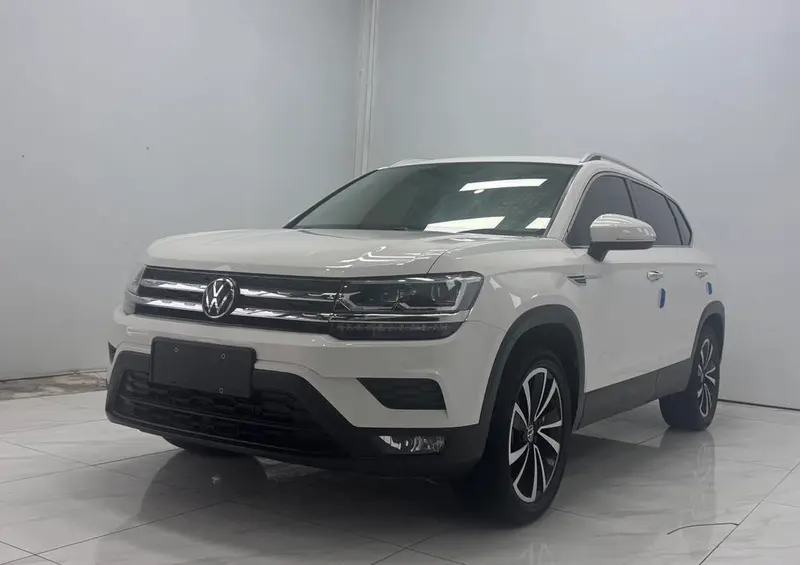Volkswagen Tharu