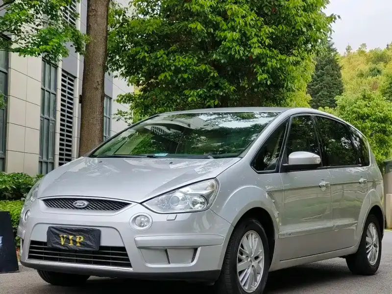 Ford Max