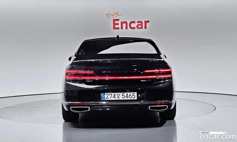 Genesis G90