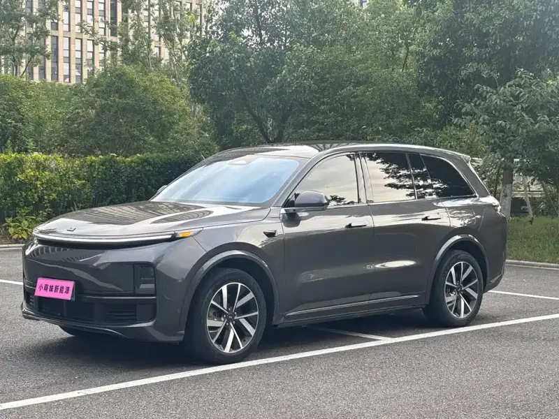 Li Auto L8