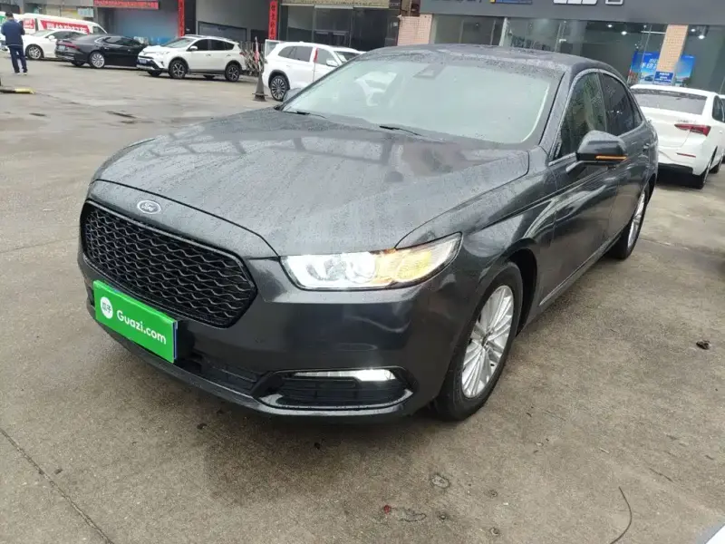Ford Taurus