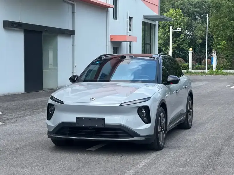 NIO ES6
