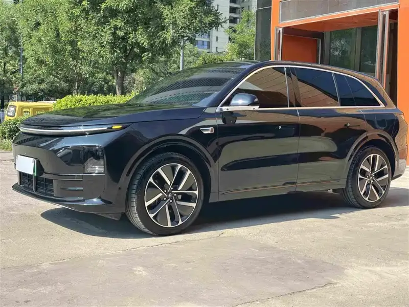 Li Auto L6