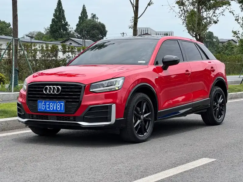 Audi Q2L