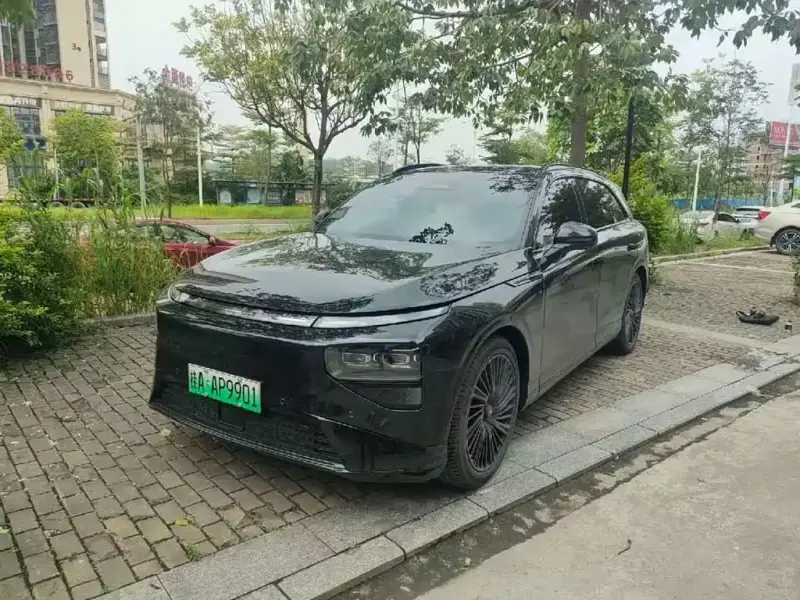XPeng G9