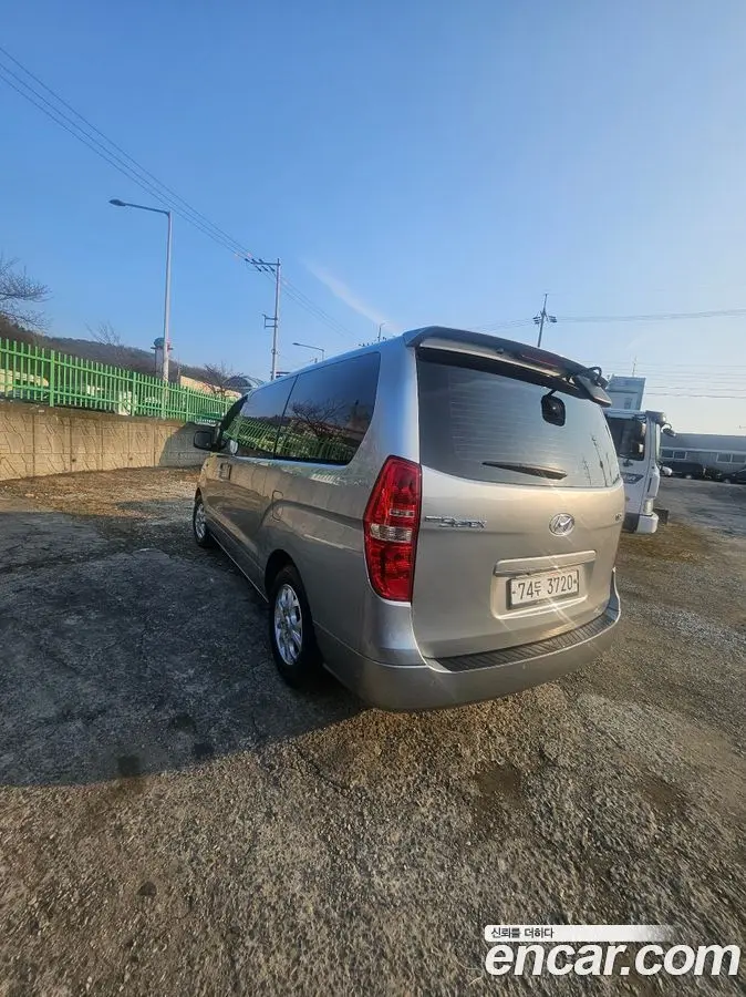 Hyundai H-1